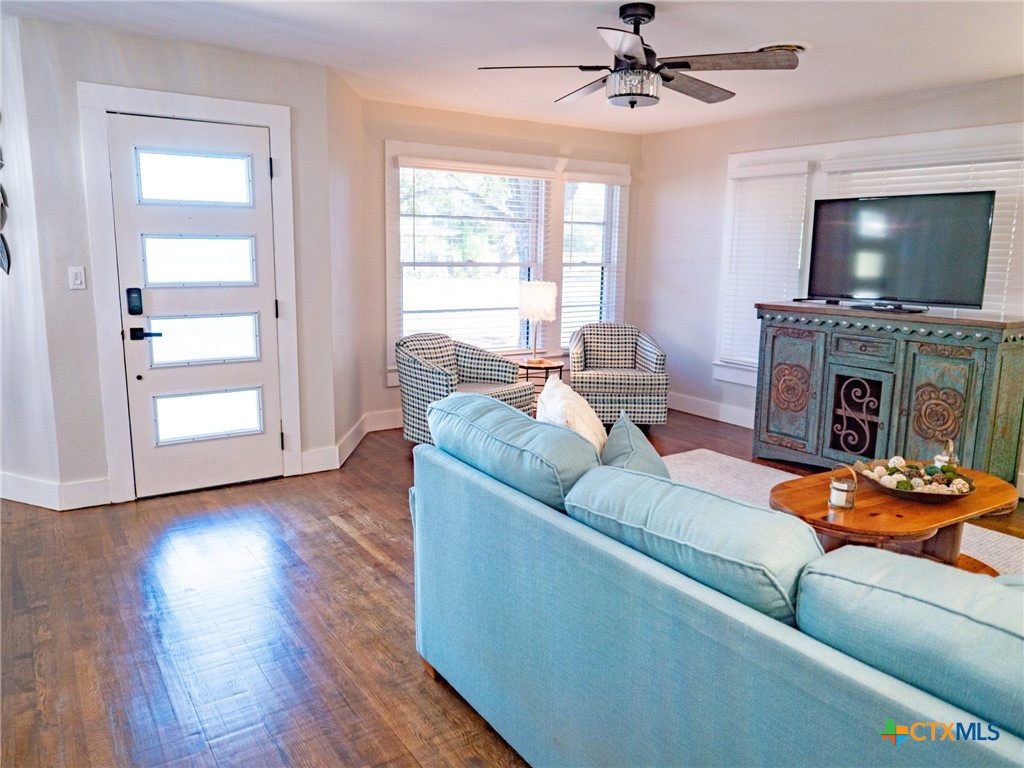 153 W Fm 884 Property Photo 6