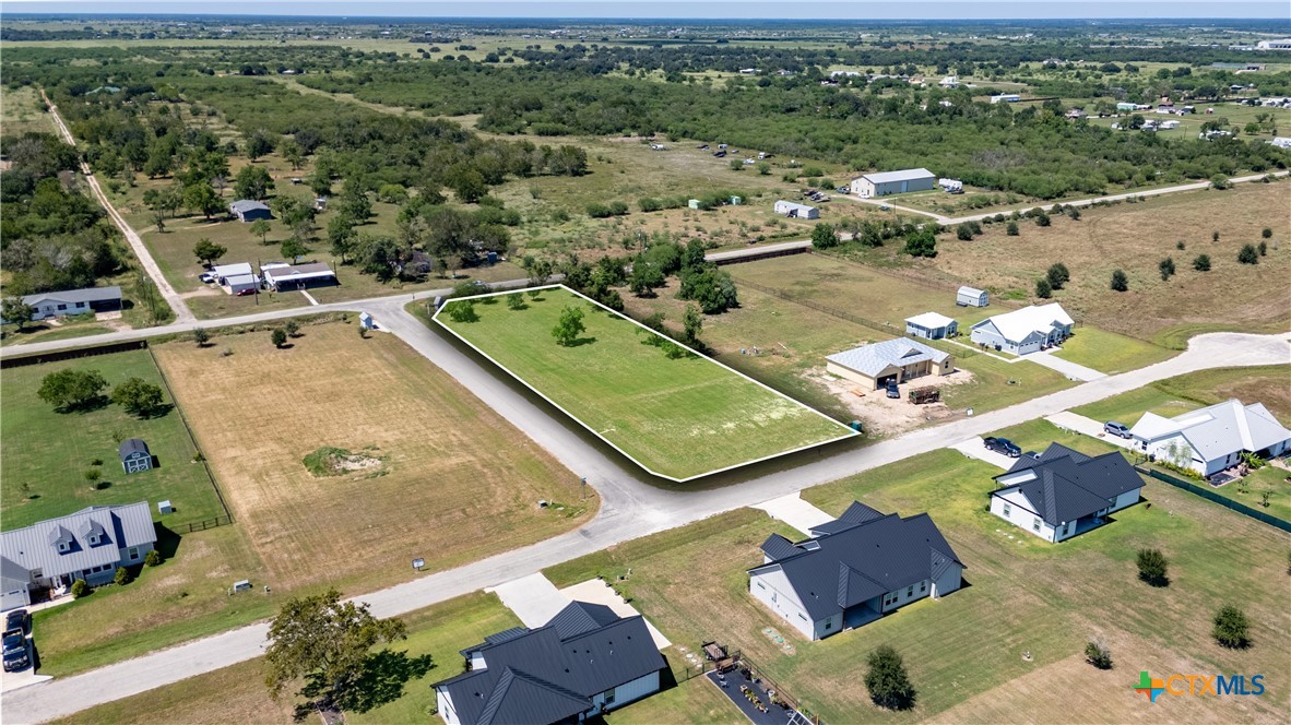 267 Honeycomb Property Photo 3