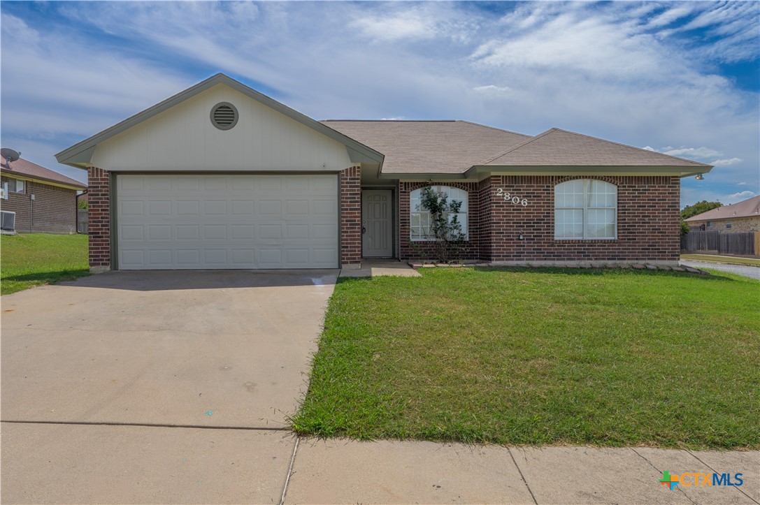 2806 Woodlands Drive Property Photo 1