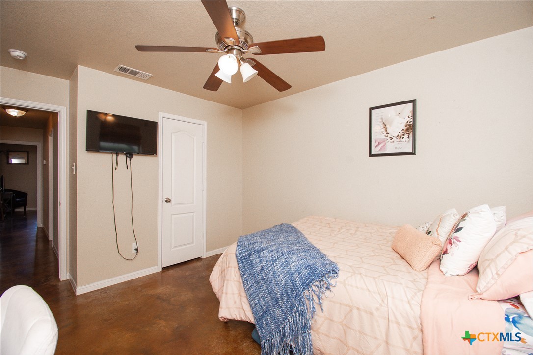 202 Weeping Willow Court Property Photo 24