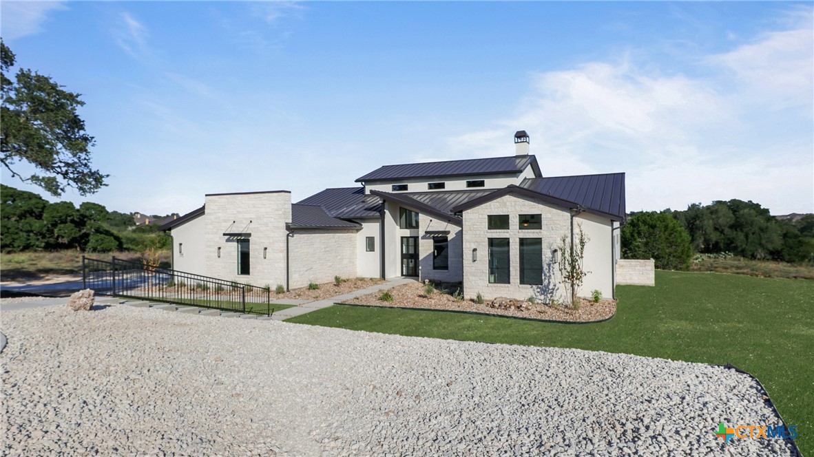 1126 Vintage Way Property Photo 7