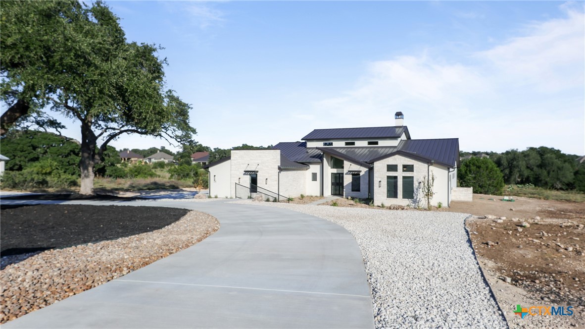 1126 Vintage Way Property Photo 9