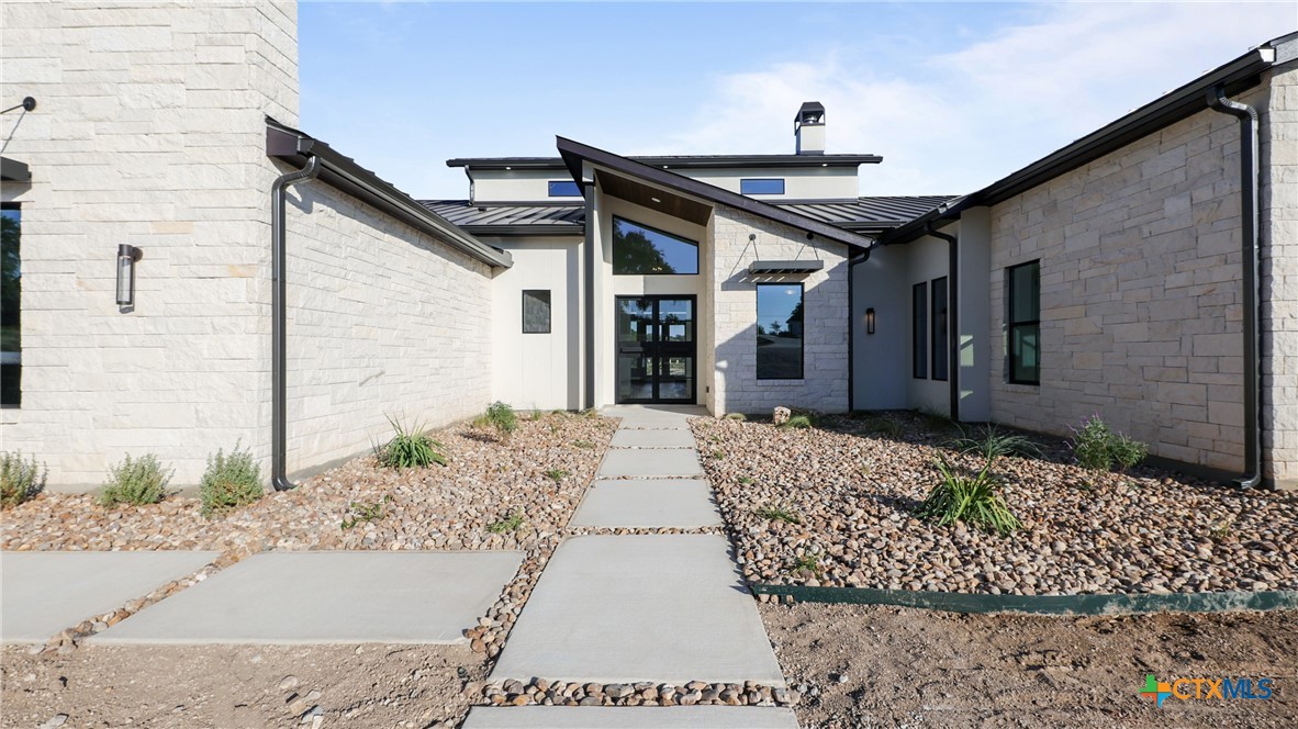 1126 Vintage Way Property Photo 10