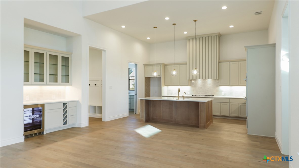 1126 Vintage Way Property Photo 18