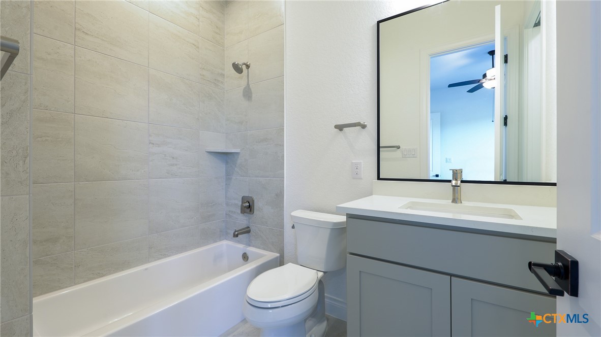 1126 Vintage Way Property Photo 32