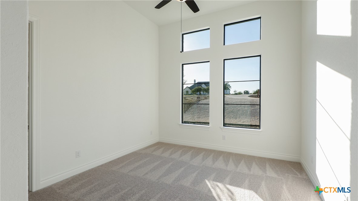 1126 Vintage Way Property Photo 33