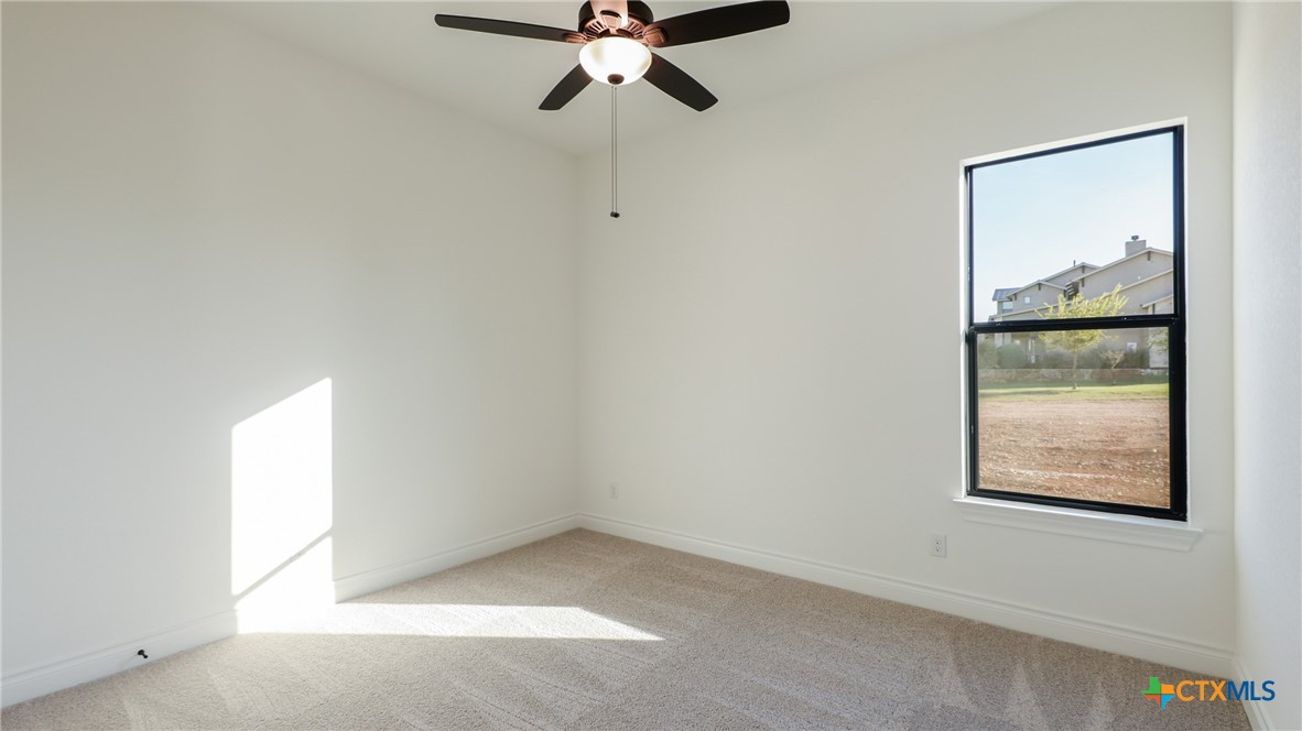 1126 Vintage Way Property Photo 34