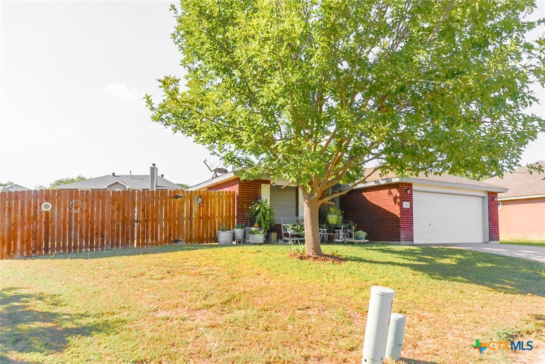 2314 Bernice Circle Property Photo 3