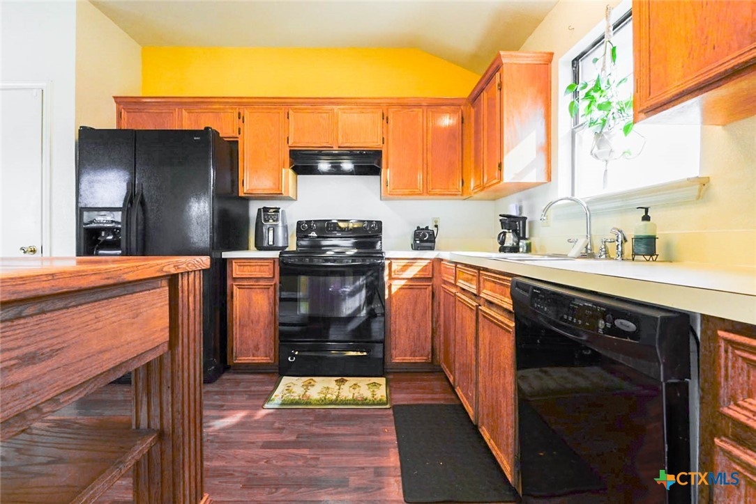 2314 Bernice Circle Property Photo 8