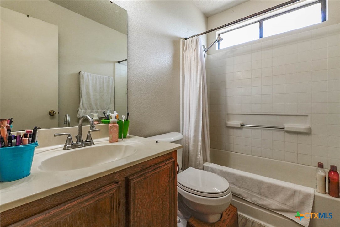 2314 Bernice Circle Property Photo 15