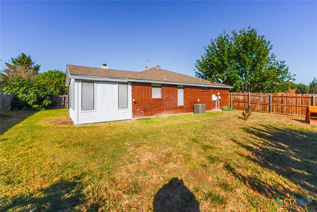 2314 Bernice Circle Property Photo 17