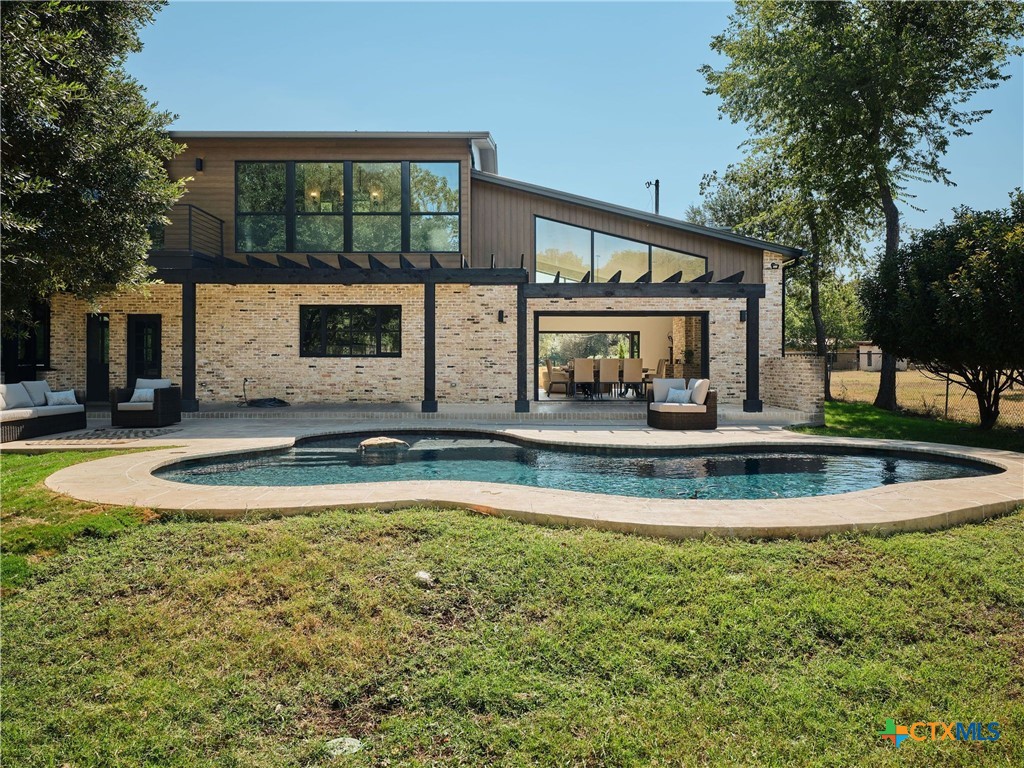 353 Lakeview Boulevard Property Photo 4