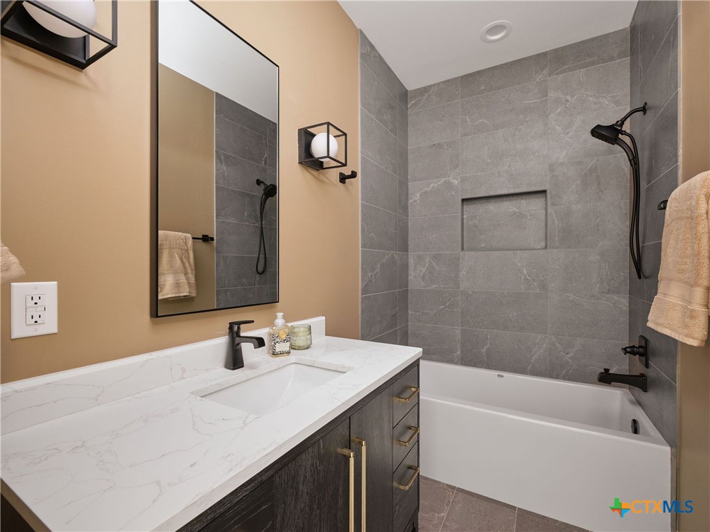 353 Lakeview Boulevard Property Photo 38
