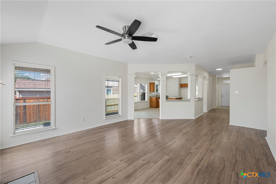 2423 Catawba Loop Property Photo 8