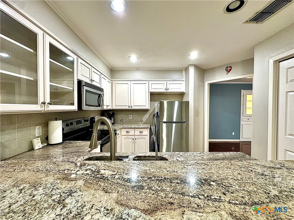 120 Andover Street Property Photo 20