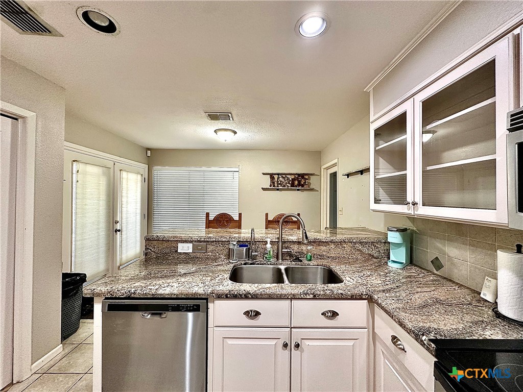 120 Andover Street Property Photo 23