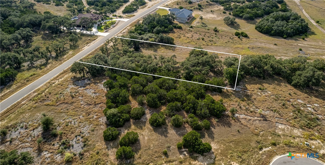 660 Travis Forest Drive Property Photo 3