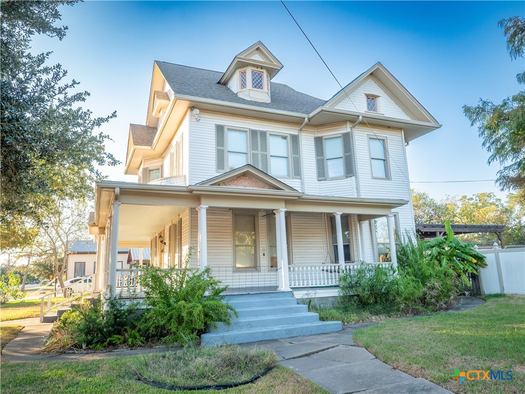 408 E Reuss Boulevard Property Photo 1