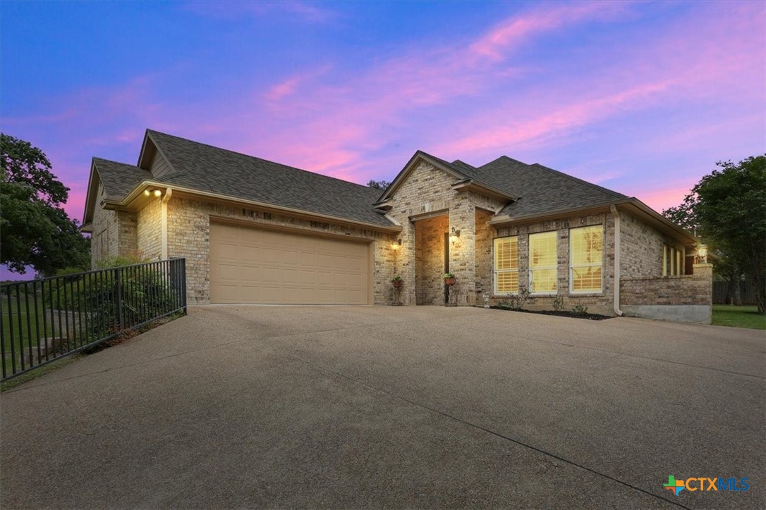 1219 Indian Trail Property Photo 1