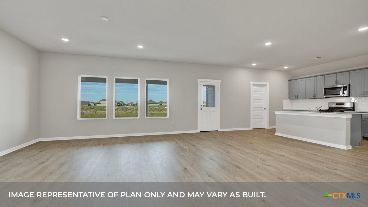 448 Atticus Cove Property Photo 8