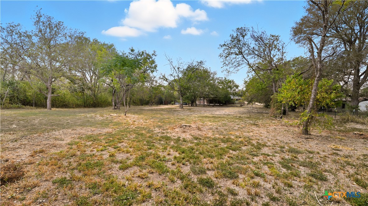 105 Tomahawk Trail Property Photo 16