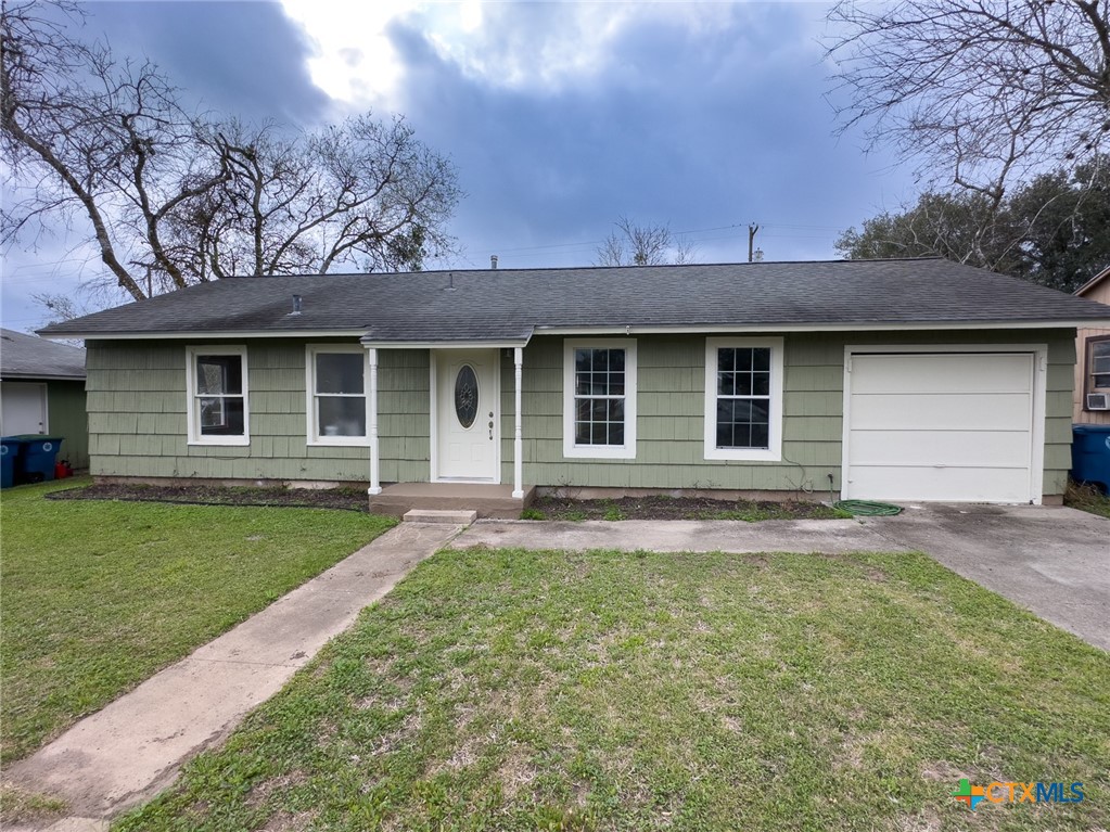1404 E Bowie Property Photo 1