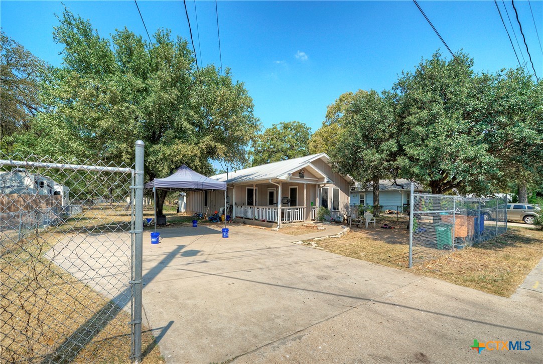 604 Vargas Road