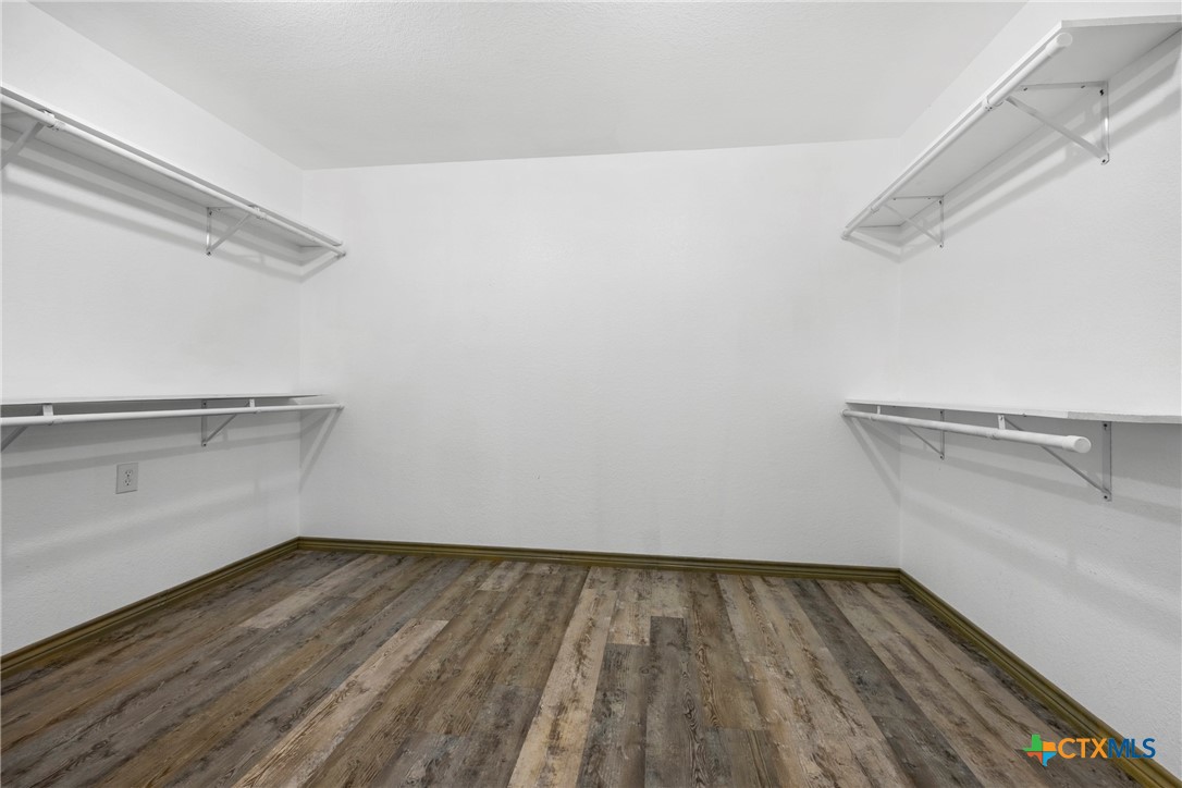 5107 Denmans Loop Property Photo 14