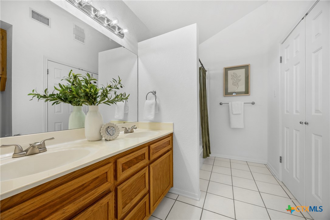 5107 Denmans Loop Property Photo 24