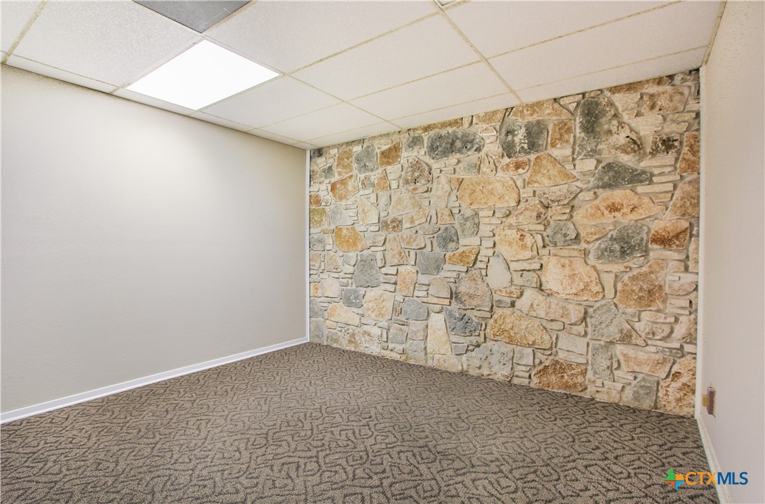 595040 Property Photo 15