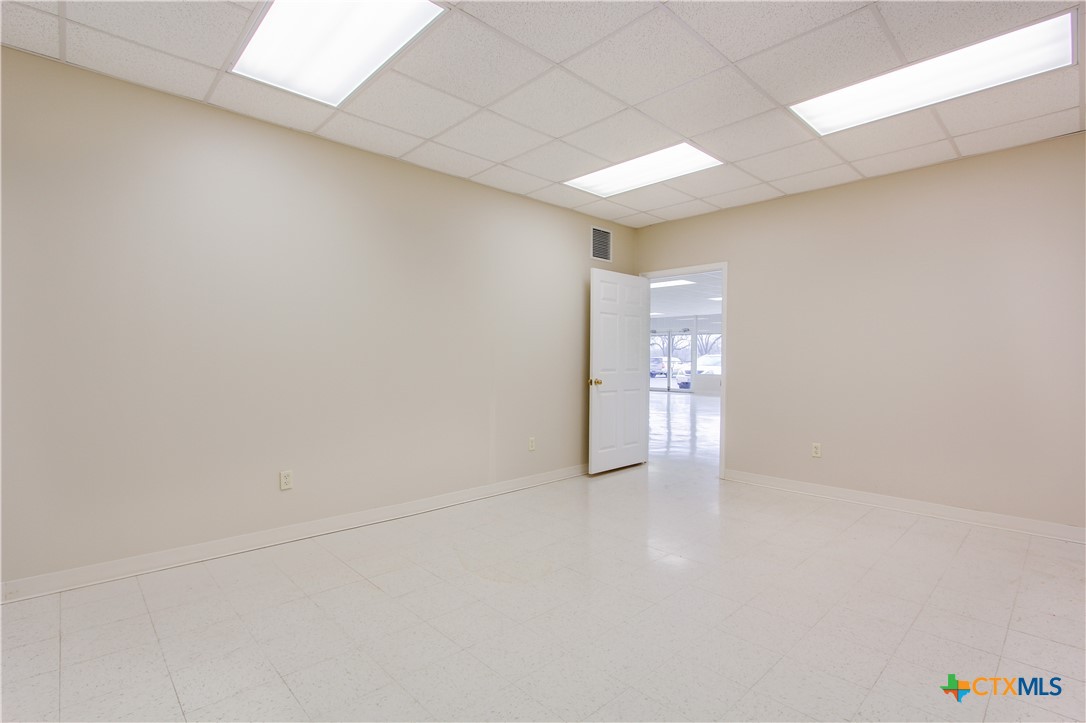 595040 Property Photo 21