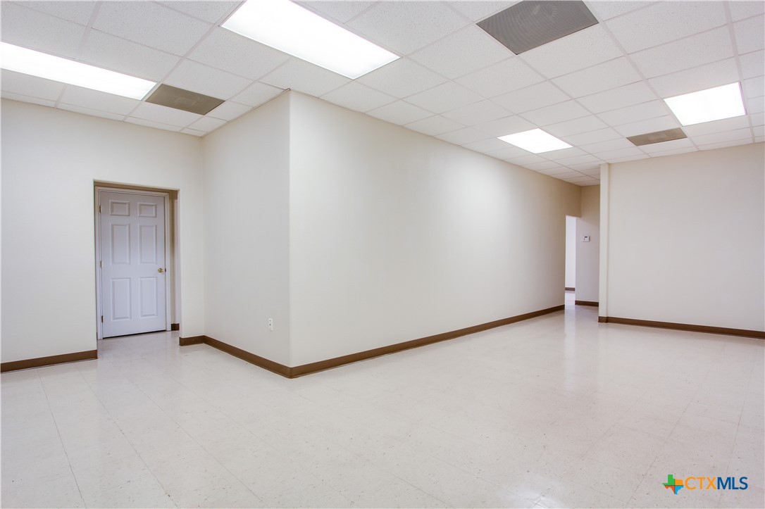 595040 Property Photo 25