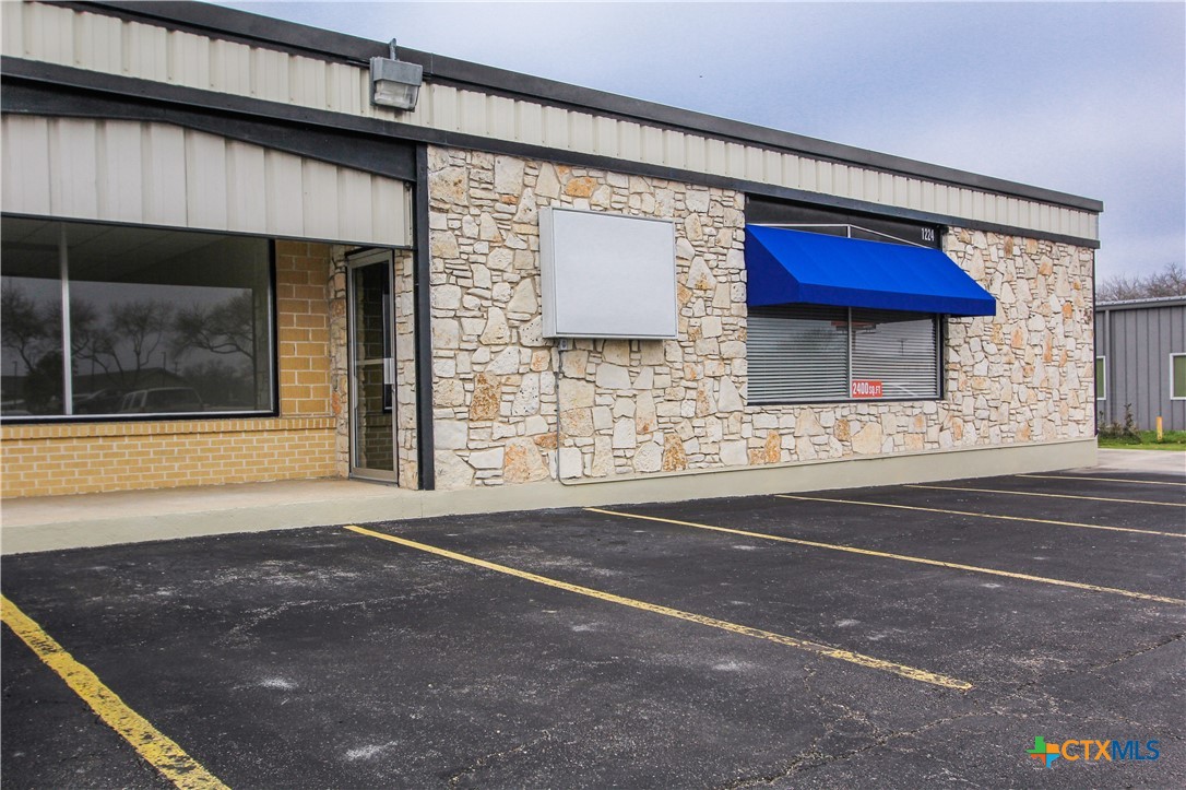595040 Property Photo 35