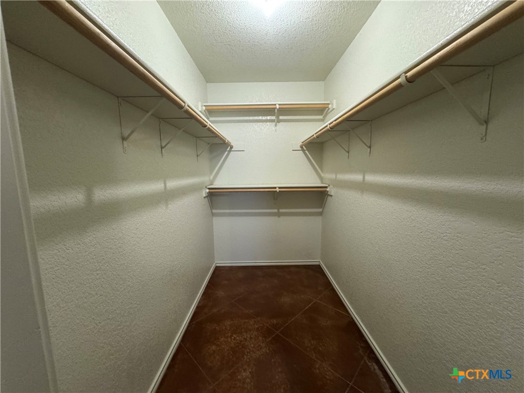 411 E Central Texas Expressway Property Photo 18