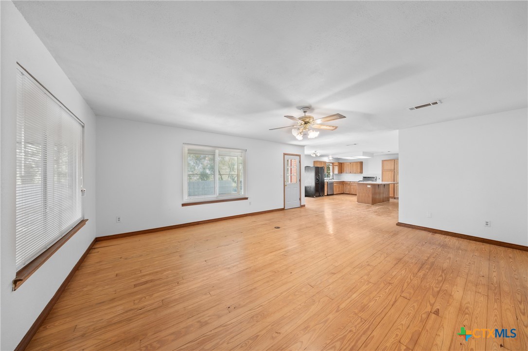 4996 E Fm 436 Property Photo 7