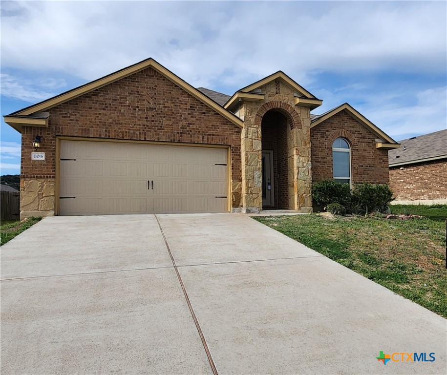 105 Danielle Drive Property Photo 1