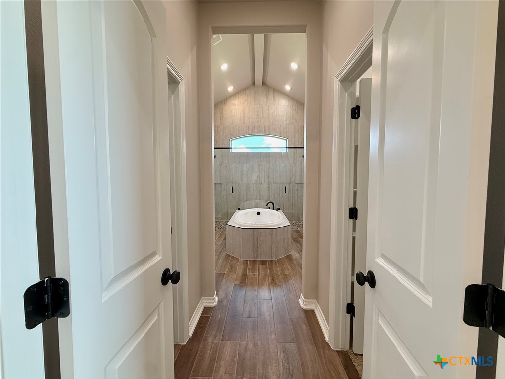 918 Alice Circle Property Photo 16