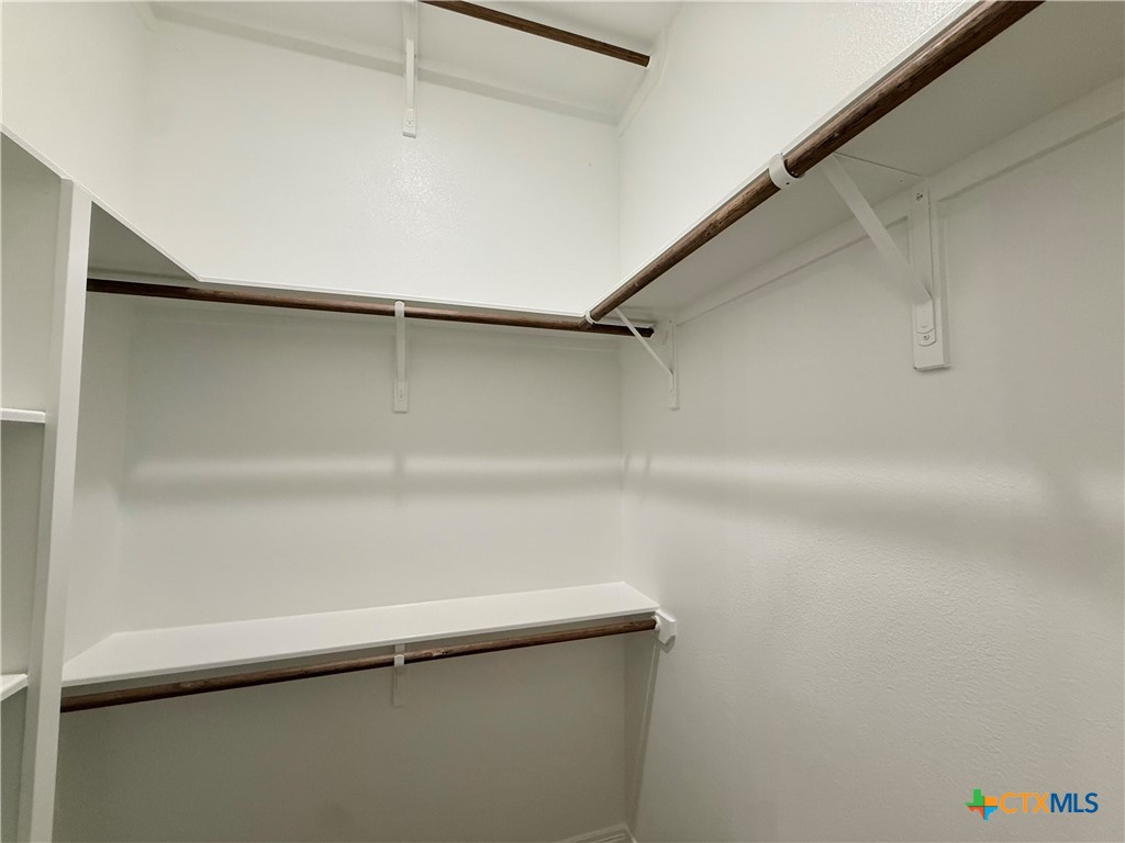 918 Alice Circle Property Photo 18