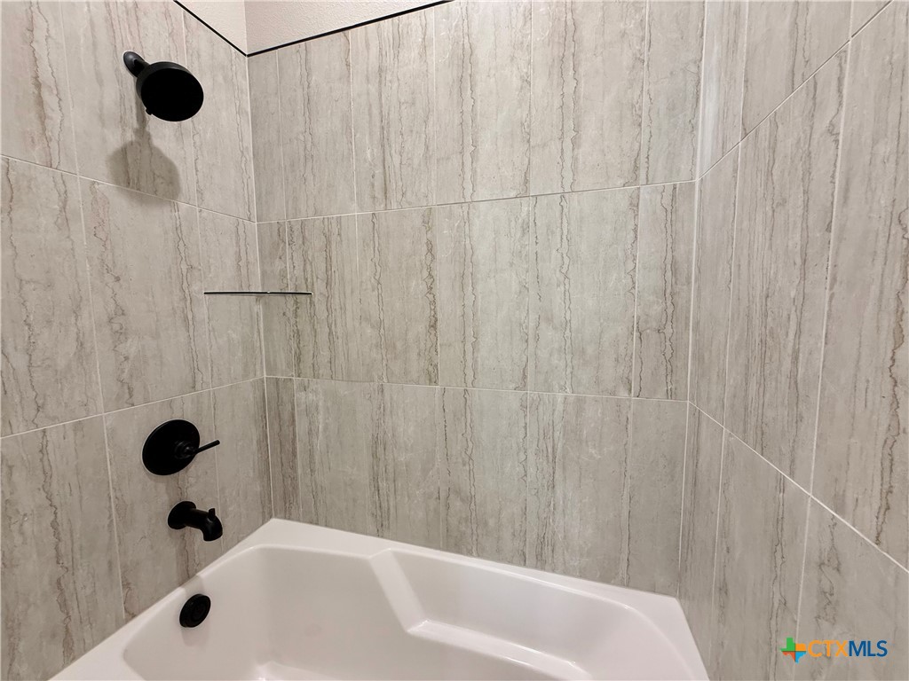 918 Alice Circle Property Photo 28