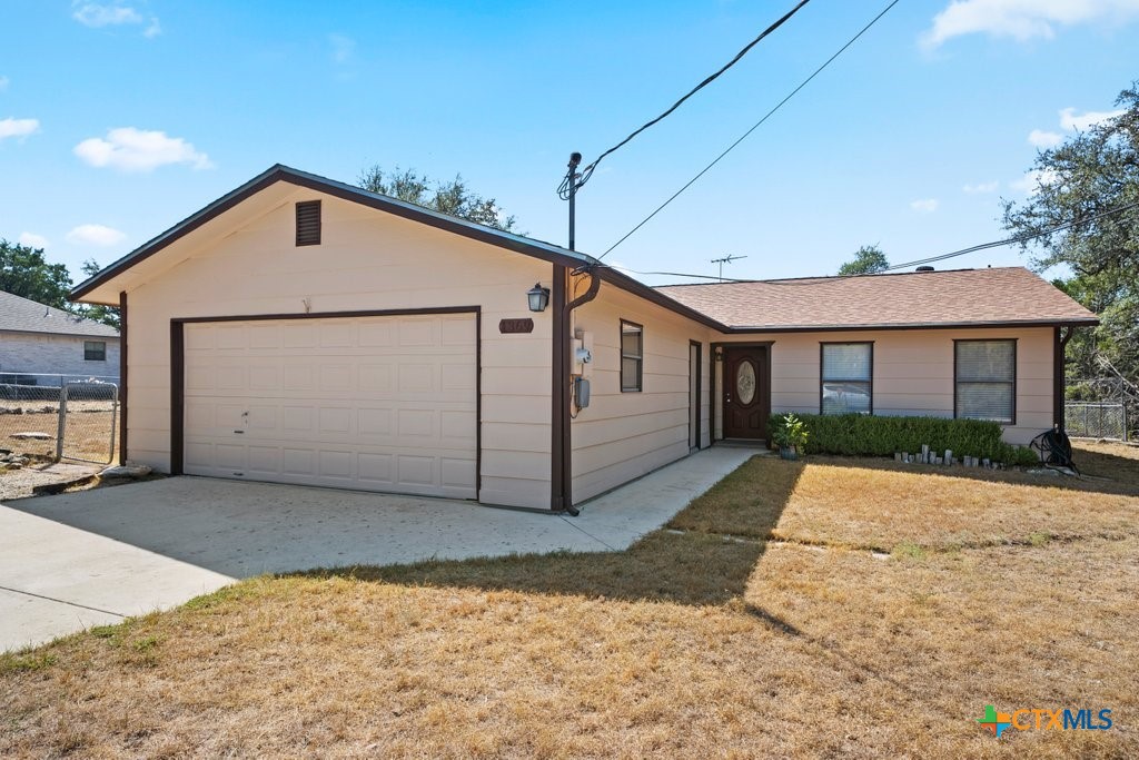 1369 Lakeview Drive Property Photo 1