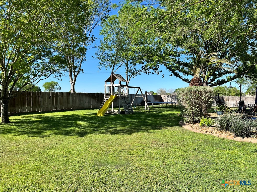 256 Las Brisas Boulevard Property Photo 22