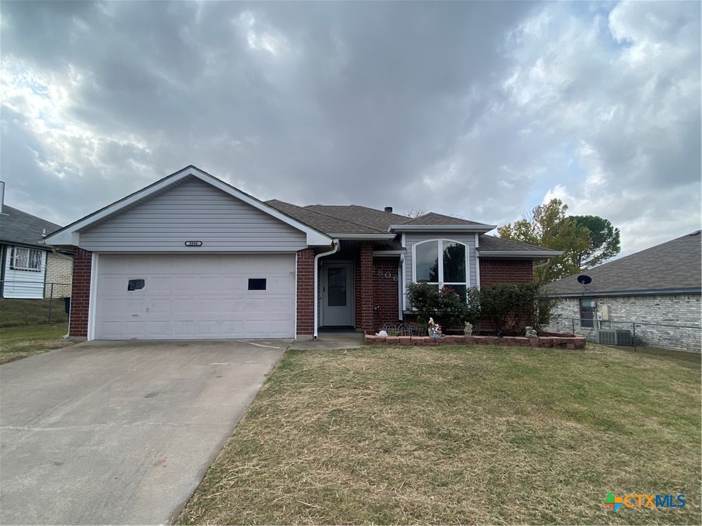 2806 Hemlock Drive Property Photo 1