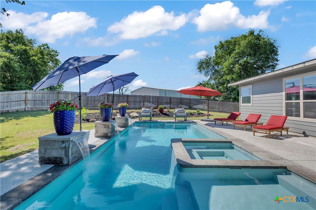 5010 Fallen Tree Drive Property Photo 1