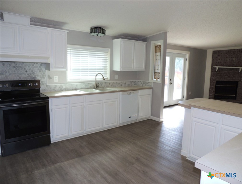 1456 Lonesome Property Photo 10