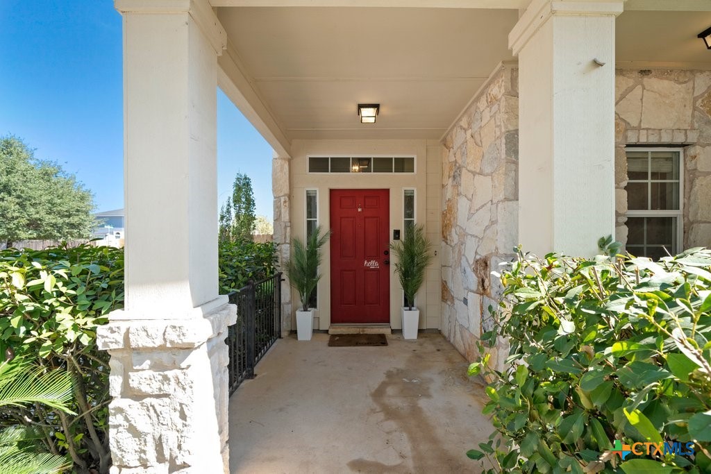 2111 Wiltshire Drive Property Photo 3