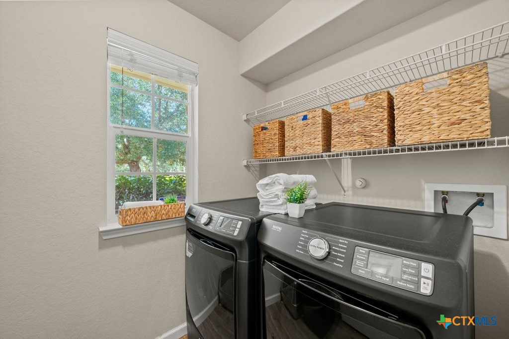 2111 Wiltshire Drive Property Photo 20