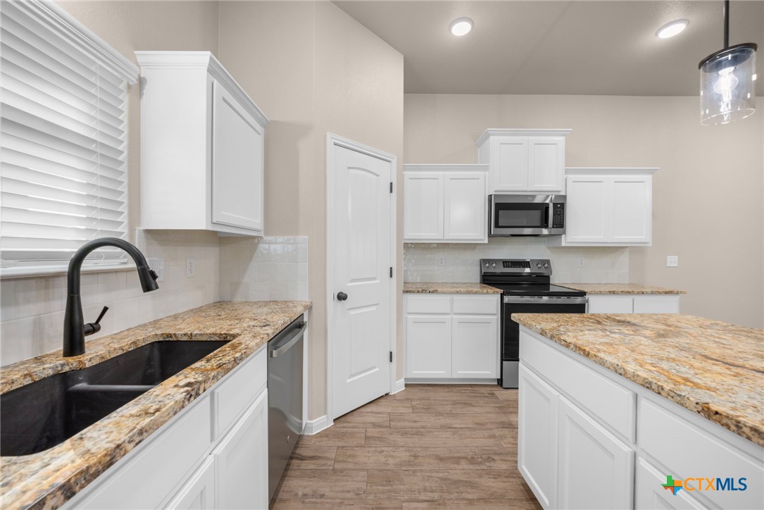 2540 Cowgirl Trail Property Photo 15