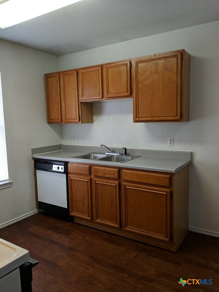 1114 Horizon Drive C Property Photo 4