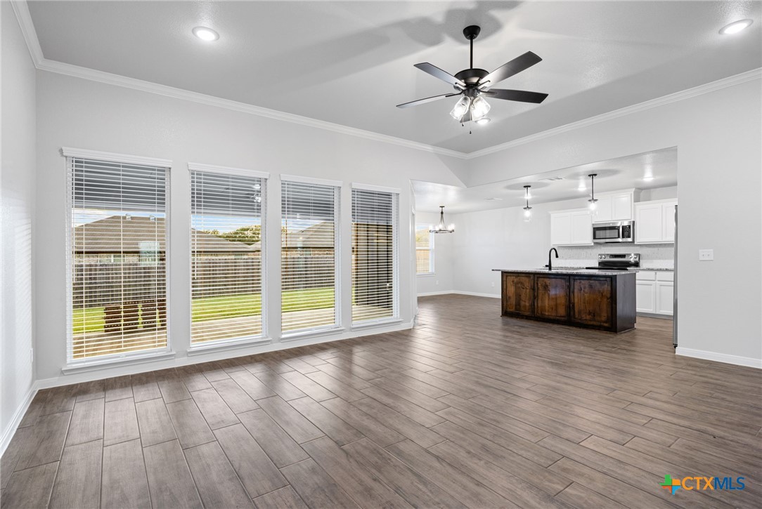 2546 Cowgirl Trail Property Photo 4