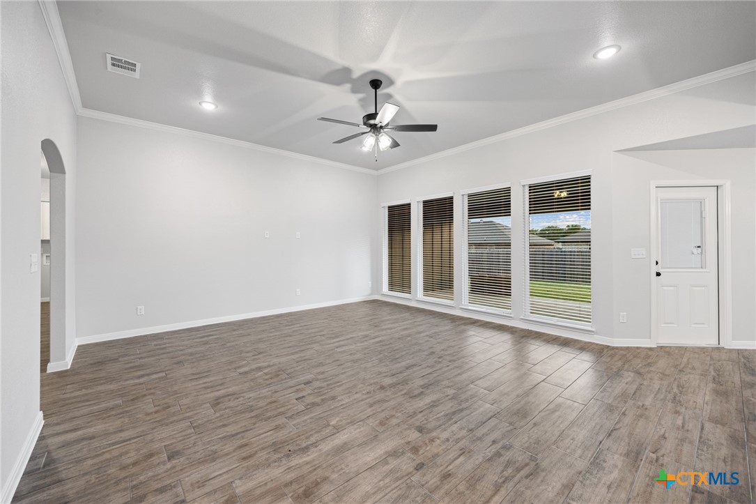 2546 Cowgirl Trail Property Photo 13